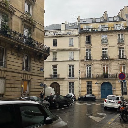 Photo de la façade de l'hôtel particulier rue de l'université à Paris